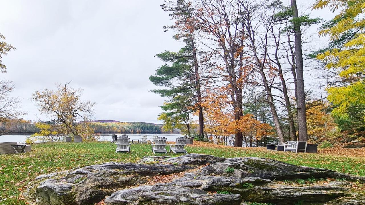 Lakehouse Inn Lee Εξωτερικό φωτογραφία