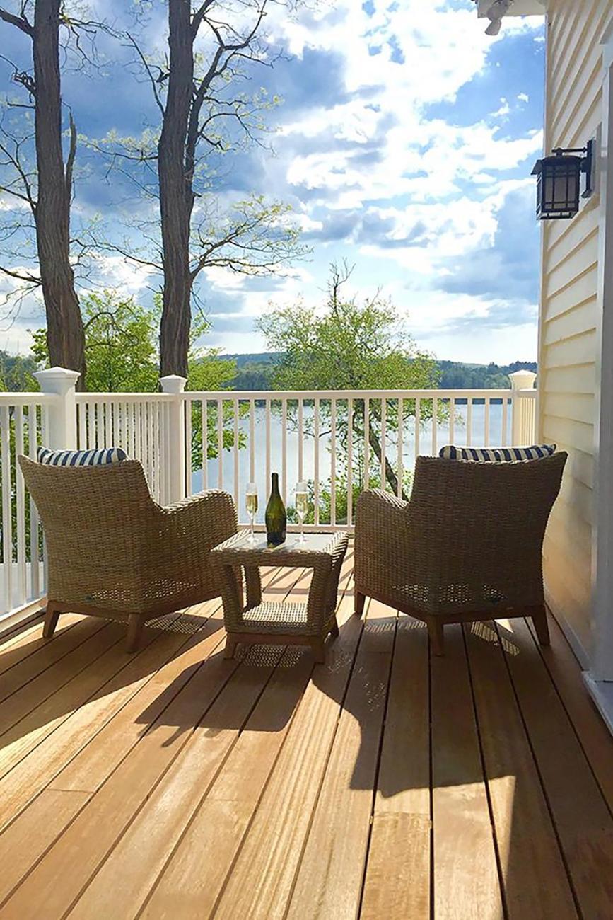 Lakehouse Inn Lee Εξωτερικό φωτογραφία